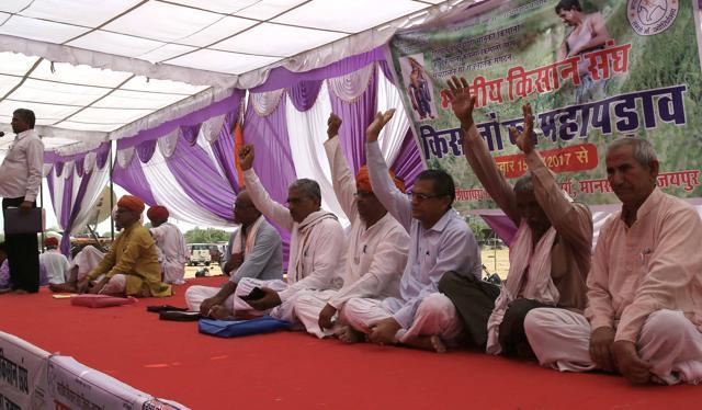 The mahapadav is a fight for the financial independence of farmers, Heera Lal Choudhary, vice-president BKS has said. (Himanshu Vyas- HT Photo ) The mahapadav is a fight for the financial independence of farmers, Heera Lal Choudhary, vice-president BKS has said. (Himanshu Vyas- HT Photo )