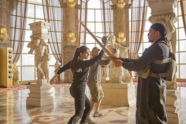 Katrina tries her hand at sword-fighting on the sets of Tiger Zinda Hai. Katrina tries her hand at sword-fighting on the sets of Tiger Zinda Hai.