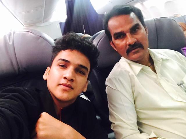 TV actor Faisal Khan with his father, who is an auto rickshaw driver. TV actor Faisal Khan with his father, who is an auto rickshaw driver.