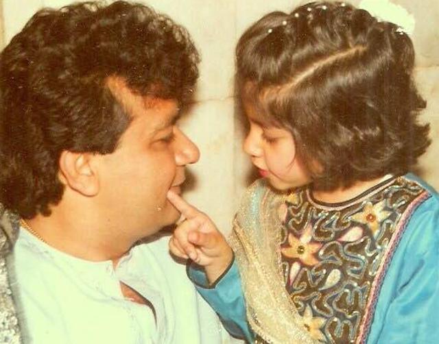 Singer Tulsi Kumar as a child with her father, late Gulshan Kumar. Singer Tulsi Kumar as a child with her father, late Gulshan Kumar.
