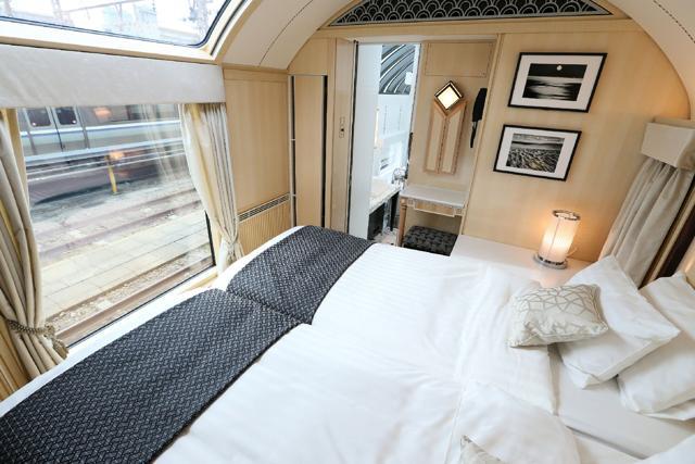 Japan's new luxury train with tickets costing $20,000 | World News -  Hindustan Times