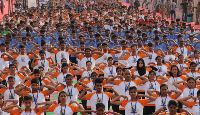 The event will see the presence of Prime Minister Modi, Uttar Pradesh CM Yogi Adityanath and Governor Ram Naik. (Subhankar Chakraborty/HT PHOTO) The event will see the presence of Prime Minister Modi, Uttar Pradesh CM Yogi Adityanath and Governor Ram Naik. (Subhankar Chakraborty/HT PHOTO)