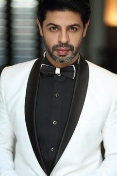 Ssumier S Pasricha aka Pammi Aunty says he is excited to start shooting for his web show. Ssumier S Pasricha aka Pammi Aunty says he is excited to start shooting for his web show.