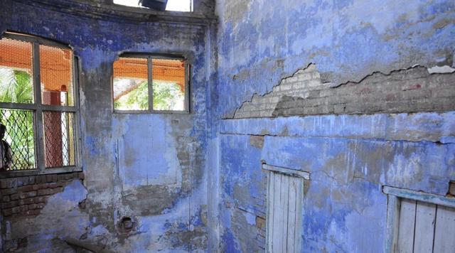 A peep inside the Martyrs’ Well in Amritsar’s Jallianwala Bagh. (HT File Photo)
