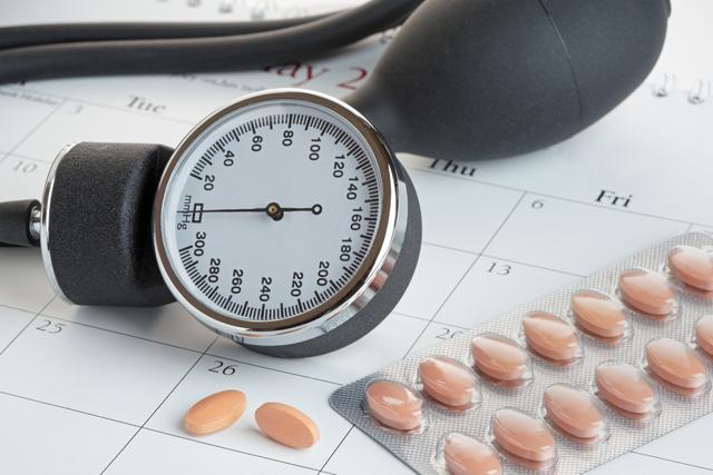 Conflicting reports on statins’ benefits and harms have made headlines in recent years. (Shutterstock) Conflicting reports on statins’ benefits and harms have made headlines in recent years. (Shutterstock)