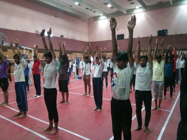 A large number of students, faculty members and officials of the Jamia Millia Islamia also performed yoga. (HT photo) A large number of students, faculty members and officials of the Jamia Millia Islamia also performed yoga. (HT photo)