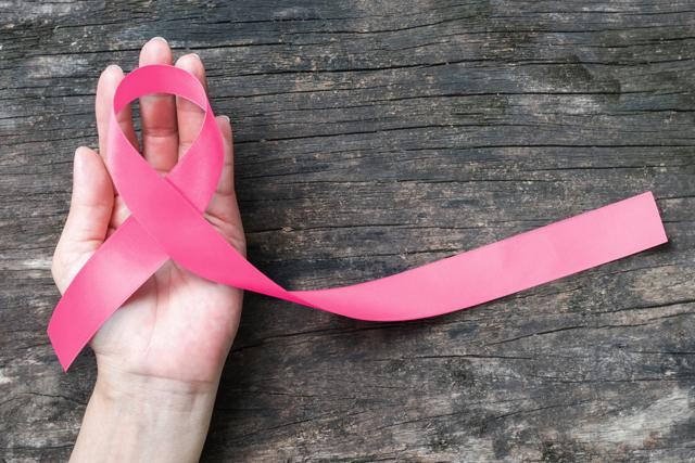 The incidence of breast cancer increased rapidly in early adulthood until the ages of 30 to 40 for BRCA1 mutation carriers and until the ages of 40 to 50 for those with the BRCA2 mutation. (Shutterstock) The incidence of breast cancer increased rapidly in early adulthood until the ages of 30 to 40 for BRCA1 mutation carriers and until the ages of 40 to 50 for those with the BRCA2 mutation. (Shutterstock)