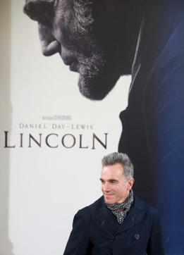 This file photo taken on January 16, 2013 shows Daniel Day-Lewis during a photocall prior to the screening US film director Steven Spielberg's movie Lincoln in Madrid. (AFP) This file photo taken on January 16, 2013 shows Daniel Day-Lewis during a photocall prior to the screening US film director Steven Spielberg's movie Lincoln in Madrid. (AFP)