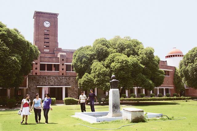 Shri Ram College of Commerce college grounds. (Sushil Kumar/HT Photo) Shri Ram College of Commerce college grounds. (Sushil Kumar/HT Photo)