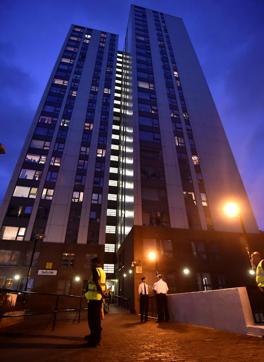 A general view of the Taplow Tower residential block on the Chalcots Estate in north London, Britain, June 23, 2017. (REUTERS) A general view of the Taplow Tower residential block on the Chalcots Estate in north London, Britain, June 23, 2017. (REUTERS)