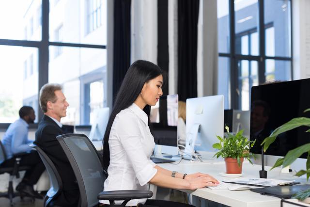 A study published in the British Medical Journal in 2015 found no association between computer use and new cases of carpal tunnel syndrome. (Shutterstock) A study published in the British Medical Journal in 2015 found no association between computer use and new cases of carpal tunnel syndrome. (Shutterstock)