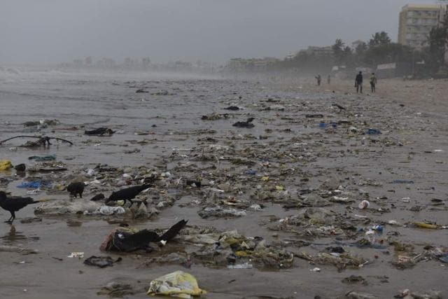 Waste on Juhu beach after last night’s high tide. (Satish Bate/HT) Waste on Juhu beach after last night’s high tide. (Satish Bate/HT)