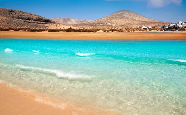 The Fuerteventura island with its mix of black and white sand, rocks and lagoons is one of the most beautiful in the world. (Shutterstock) The Fuerteventura island with its mix of black and white sand, rocks and lagoons is one of the most beautiful in the world. (Shutterstock)