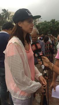 Kalki Koechlin at Carter Road, Mumbai. (HT) Kalki Koechlin at Carter Road, Mumbai. (HT)