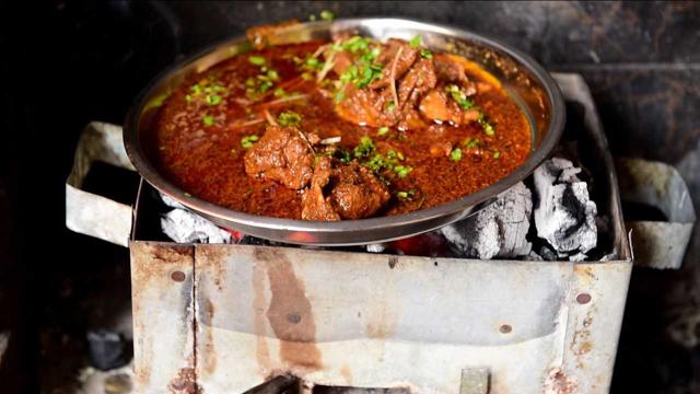 Their meat curry is as good as ever. (HT Photo) Their meat curry is as good as ever. (HT Photo)