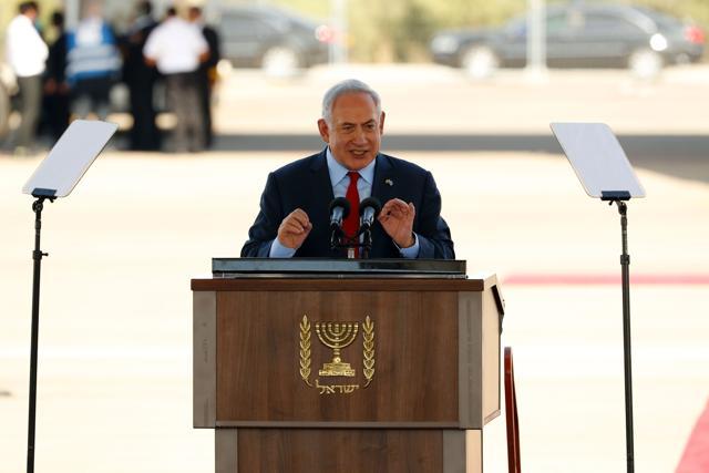 Israeli Prime Minister Benjamin Netanyahu speaks during the welcoming ceremony for his Indian counterpart Narendra Mod on July 4, 2017 (Jack Guez / AFP) Israeli Prime Minister Benjamin Netanyahu speaks during the welcoming ceremony for his Indian counterpart Narendra Mod on July 4, 2017 (Jack Guez / AFP)