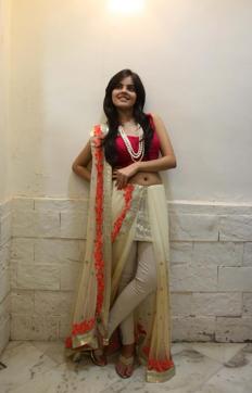 Drape your sari over pants for a modern look. (Prasad Gori/HT photo) Drape your sari over pants for a modern look. (Prasad Gori/HT photo)