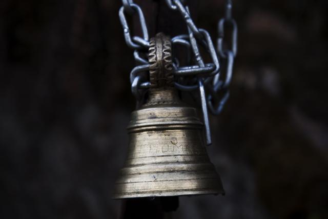 A bell with the name ‘Thomas’ inscribed on it was hung by Elizabeth Brenner on the Milam Glacier Trail in Uttarakhand, India. A similar bell hung by his classmates in 2011 had washed away by the seasons, so Plotkin's mother Brenner replaced it with this one. (Rishabh R. Jain / AP) A bell with the name ‘Thomas’ inscribed on it was hung by Elizabeth Brenner on the Milam Glacier Trail in Uttarakhand, India. A similar bell hung by his classmates in 2011 had washed away by the seasons, so Plotkin's mother Brenner replaced it with this one. (Rishabh R. Jain / AP)