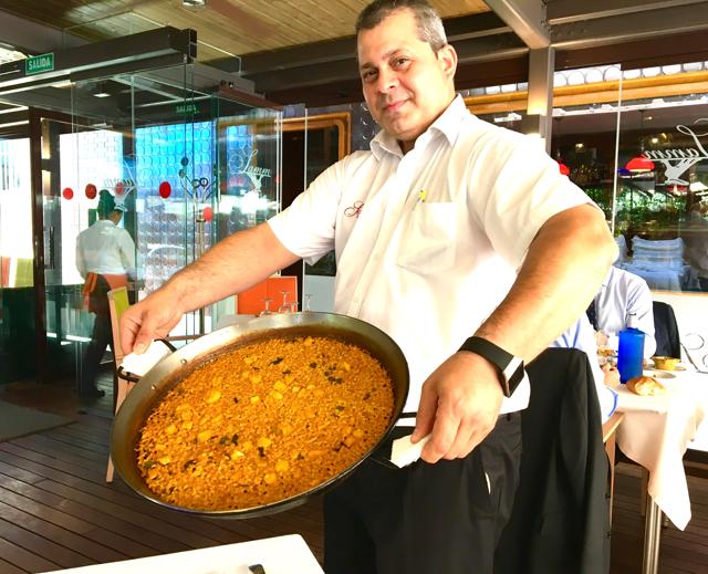 Even Vir’s wife, who is not overly fond of strong seafood flavours, liked it enough for them to polish off the pan of paella. Even Vir’s wife, who is not overly fond of strong seafood flavours, liked it enough for them to polish off the pan of paella.