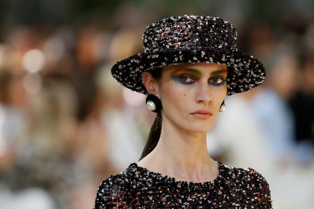 5 beauty looks from the Paris Haute Couture Week. Wanna give them a try ...
