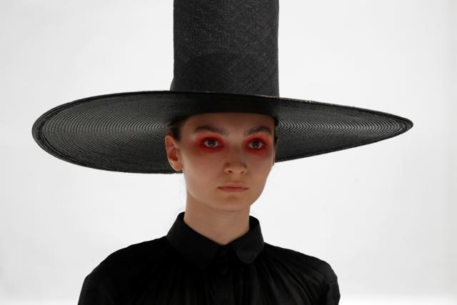 A model presents a creation by Dutch-Vietnamese designer Xuan-Thu Nguyen. (Reuters) A model presents a creation by Dutch-Vietnamese designer Xuan-Thu Nguyen. (Reuters)