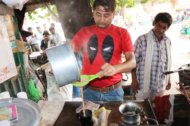 Lala Tea stall is the place to go after gorging on fish pakoras. (Anish Ganguli/ HT Photo) Lala Tea stall is the place to go after gorging on fish pakoras. (Anish Ganguli/ HT Photo)