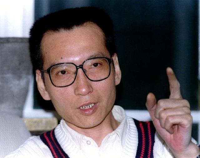 Prominent dissident intellectual Liu Xiaobo pictured during a March 5, 1995 interview. (Reuters)