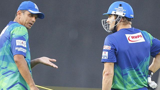 Shane Watson (R) listens as Rahul Dravid (L) makes a point during a Rajasthan Royals practice session at Brabourne stadium in Mumbai, India, on May 15, 2015. (HT Photo) Shane Watson (R) listens as Rahul Dravid (L) makes a point during a Rajasthan Royals practice session at Brabourne stadium in Mumbai, India, on May 15, 2015. (HT Photo)