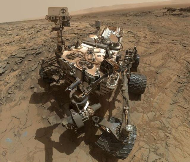 The Curiosity rover on the red planet. (Twitter)