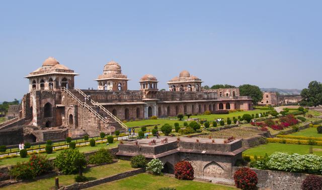 Jahaz Mahal in Mandu (Shutterstock)