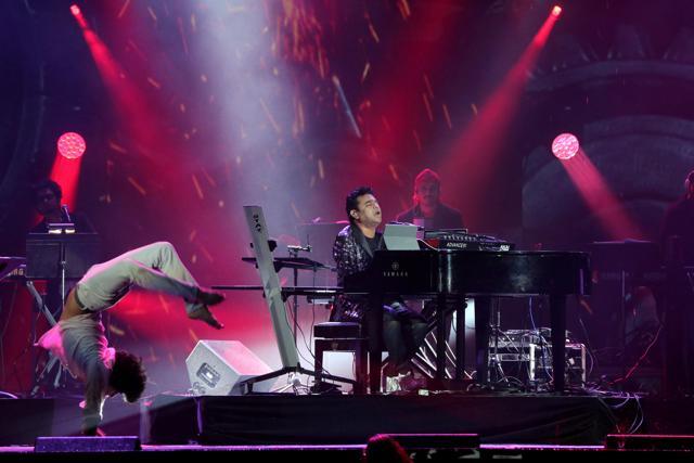 Rahman performs during the International Indian Film Academy Rocks show. (REUTERS)