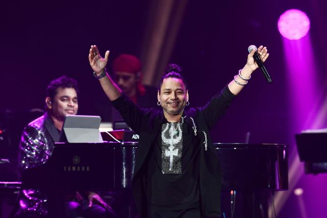 AR Rahman (L) plays piano as singer Kailash Kher performs on stage. (AFP) AR Rahman (L) plays piano as singer Kailash Kher performs on stage. (AFP)