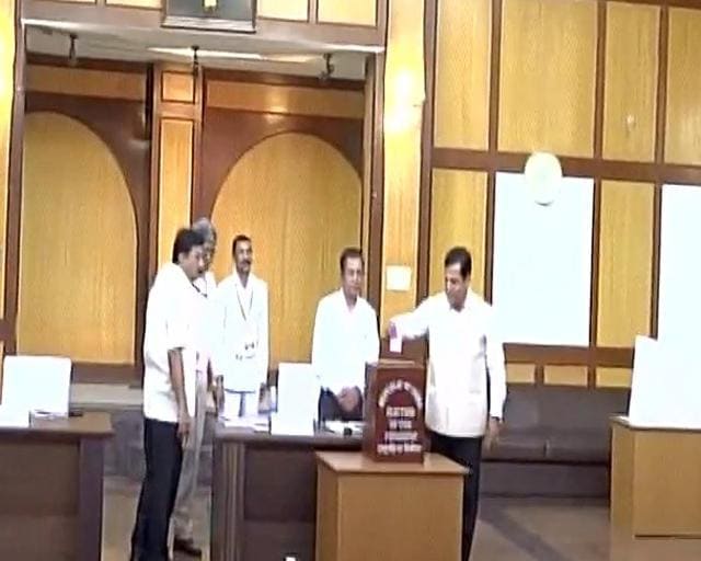 Assam chief minister Sarbananda Sonowal casts his vote at the assembly in Guwahati. (AN) Assam chief minister Sarbananda Sonowal casts his vote at the assembly in Guwahati. (AN)