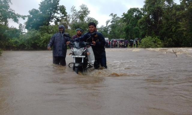 With roads inundated, the state government has taken to Indian Air Force and Coast Guard aircraft to provide relief supplies. (Arabinda Mahapatra / HT Photo) With roads inundated, the state government has taken to Indian Air Force and Coast Guard aircraft to provide relief supplies. (Arabinda Mahapatra / HT Photo)