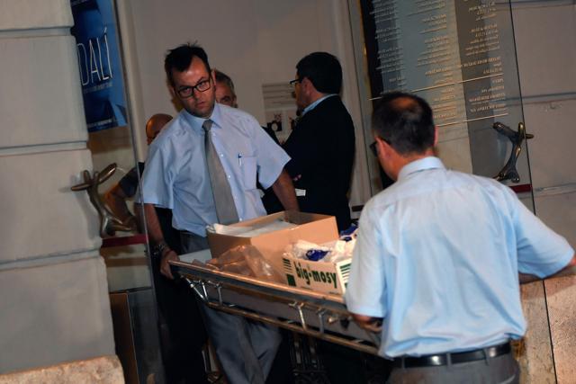 Forensic examiners leave the Teatre-Museu Dali (Theatre-Museum Dali) following the exhumation of Salvador Dali's remains. (AFP) Forensic examiners leave the Teatre-Museu Dali (Theatre-Museum Dali) following the exhumation of Salvador Dali's remains. (AFP)
