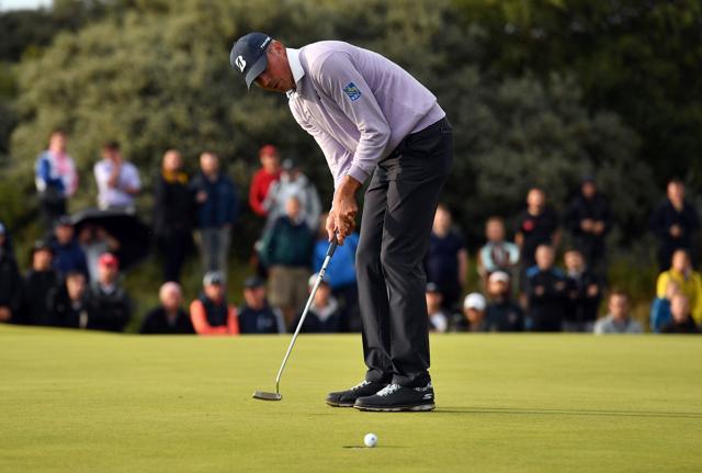 US golfer Matt Kuchar misses a putt on the 16th green during his third round of the Open Golf Championship. (AFP) US golfer Matt Kuchar misses a putt on the 16th green during his third round of the Open Golf Championship. (AFP)