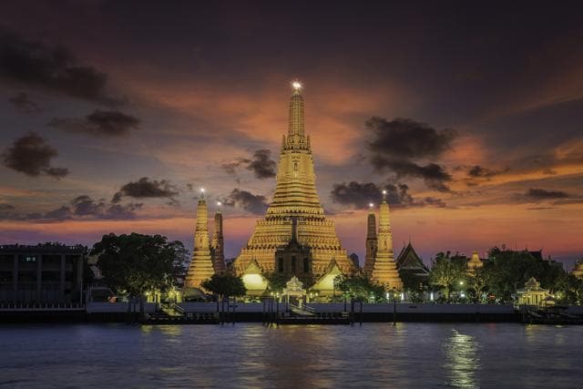 Wat Arun temple in Bangkok, Thailand. (Shutterstock)