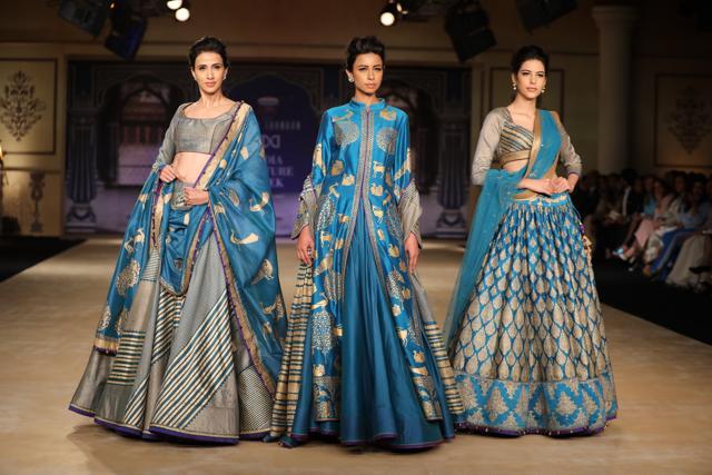 Models in printed and patterned ensembles from Taandon’d collection, Cyan. (PHOTOS: RAAJESSH KASHYAP/HT)