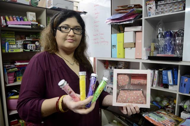 Jennifer Panthaki Mehmi with her products which sell on WhatsApp through various groups. (Ravindra Joshi/HT) Jennifer Panthaki Mehmi with her products which sell on WhatsApp through various groups. (Ravindra Joshi/HT)