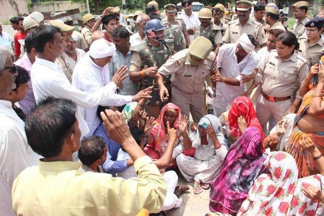 The Gautam Budh Nagar district administration and the police on Friday lodged an FIR against 20 farmers for blocking the passage of Haldia Express train on the Delhi-Howrah railway line that passes through Greater Noida.**Photo recieved on July 28.2017. (Please check with Charmaine Edwards for details) The Gautam Budh Nagar district administration and the police on Friday lodged an FIR against 20 farmers for blocking the passage of Haldia Express train on the Delhi-Howrah railway line that passes through Greater Noida.**Photo recieved on July 28.2017. (Please check with Charmaine Edwards for details)