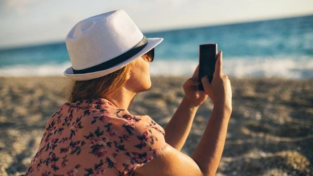 If you work then try to organise your workload a couple of weeks in before your vacation so you are not working stressful, longer hours in the days before you leave. (Milan Jovic/Istock.com)