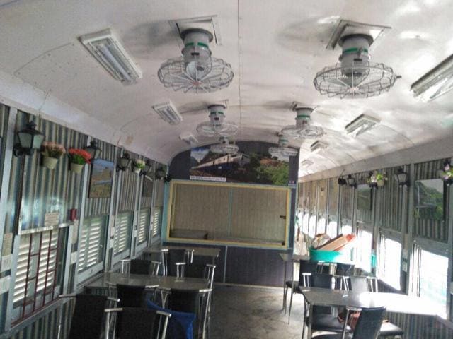 The express train is popular on the Mumbai-Pune route, and after constant demands from the commuters, the Central Railway finally revamped the dining car. (HT)
