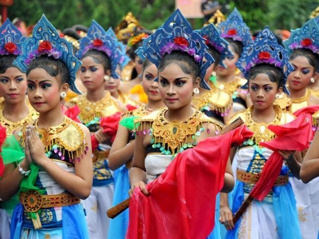 Don’t miss out on religious and cultural festivals. (AFP/Sonny Tembalaka) Don’t miss out on religious and cultural festivals. (AFP/Sonny Tembalaka)