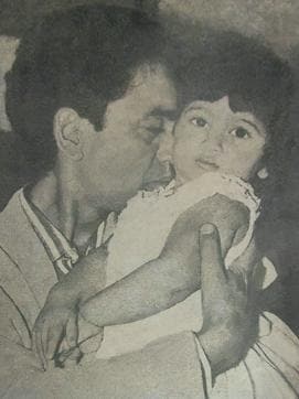 Shiv Kumar Batalvi with daughter Pooja. Shiv Kumar Batalvi with daughter Pooja.