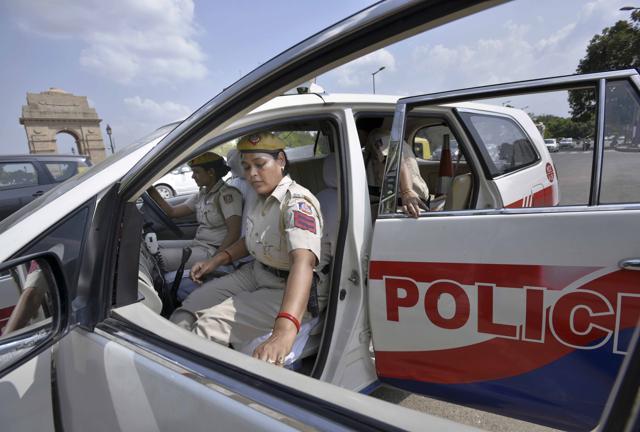 Women cops in New Delhi. It may seem as if women are working everywhere but 2.4 million women fell off the employment map in the first four months of this year. (Arun Sharma/HT File Photo/Representative image) Women cops in New Delhi. It may seem as if women are working everywhere but 2.4 million women fell off the employment map in the first four months of this year. (Arun Sharma/HT File Photo/Representative image)