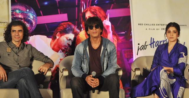 Imtiaz Ali along with actors Shah Rukh Khan and Anushka Sharma during the promotion of Jab Harry Met Sejal in Kolkata on August 5. (IANS) Imtiaz Ali along with actors Shah Rukh Khan and Anushka Sharma during the promotion of Jab Harry Met Sejal in Kolkata on August 5. (IANS)