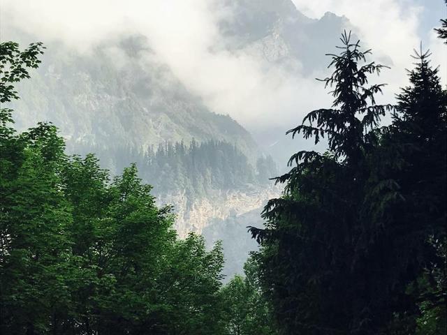 Kasol is situated in Parvati valley, on the banks of the Parvati river.