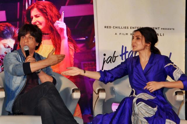 Shah Rukh Khan and Anushka Sharma during the promotion of Jab Harry Met Sejal in Kolkata on Aug 5. (IANS)