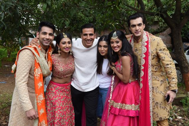 Bhumi Pednekar ,Akshay Kumar with Mohsin Khan, Shivangi Joshi, Rishi Dev and Mohena kumari to promote Toilet: Ek Prem Katha on Television show Yeh Rishta Kya Kehlata Hai in Mumbai. (IANS) Bhumi Pednekar ,Akshay Kumar with Mohsin Khan, Shivangi Joshi, Rishi Dev and Mohena kumari to promote Toilet: Ek Prem Katha on Television show Yeh Rishta Kya Kehlata Hai in Mumbai. (IANS)