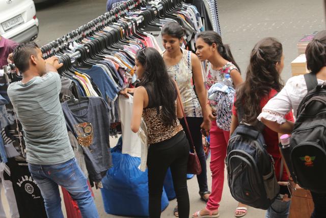 A shot of students shopping at Kamla Nagar Market. (Manoj Verma/HT Photo)